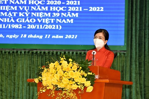 Hội nghị tổng kết năm học 2020 - 2021 và triển khai nhiệm vụ năm học 2021- 2022 - Họp mặt kỷ niệm 39 năm Ngày nhà giáo Việt Nam (20/11/1982-20/11/2021)