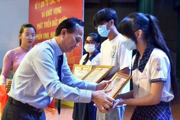 Nhấn vào ảnh để phóng to