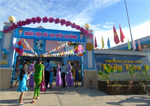 Lễ khai giảng năm học mới 2018 - 2019 tại các trường trên địa bàn Huyện Bình Chánh - Đợt  3