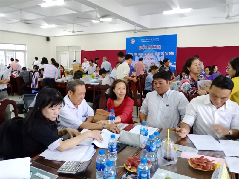 Kiểm tra công tác Phổ cập giáo dục - Xóa mù chữ năm 2019