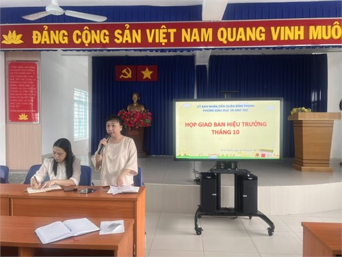 Họp giao ban bậc mầm non