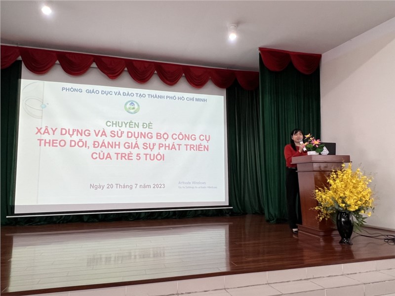 Xây dựng và sử dụng bộ công cụ theo dõi, đánh giá trẻ 5 tuổi