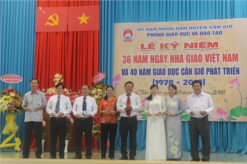 Lễ kỷ niệm 36 năm Ngày Nhà giáo Việt Nam và 40 năm ngành giáo dục huyện Cần Giờ
