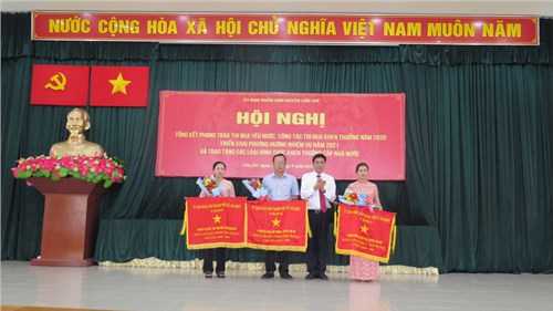 Hội nghị Tổng kết phong trào thi đua yêu nước, công tác thi đua khen thưởng năm 2020, triển khai phương hướng nhiệm vụ năm 2021 và trao tặng các loại hình khen thưởng cấp Nhà nước.