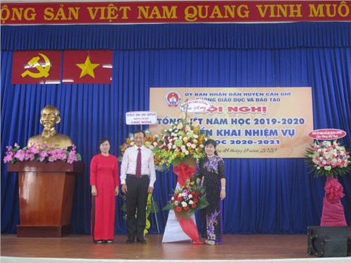 Hội nghị tổng kết năm học 2019-2020 và triển khai nhiệm vụ năm học 2020-2021
