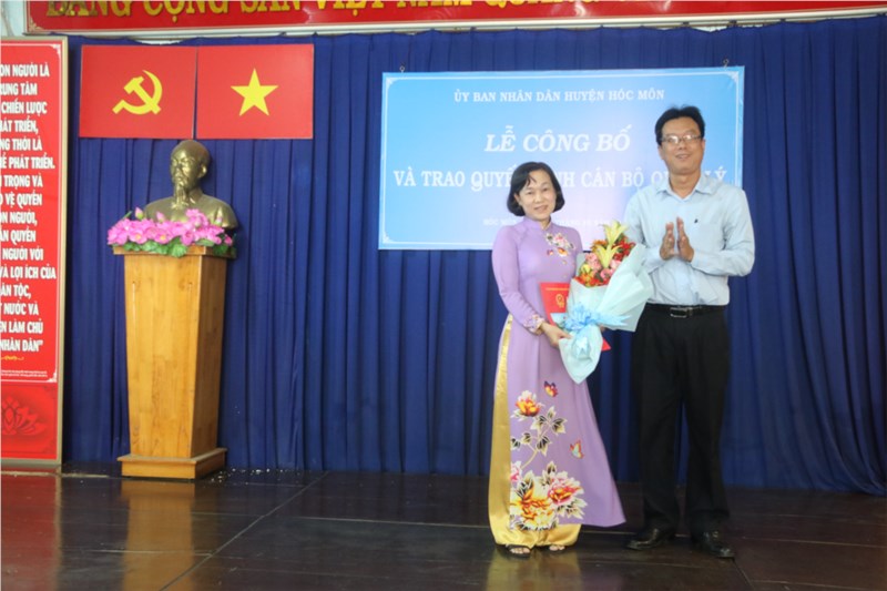 Trao quyết định công tác cán bộ  - 31/10/2018