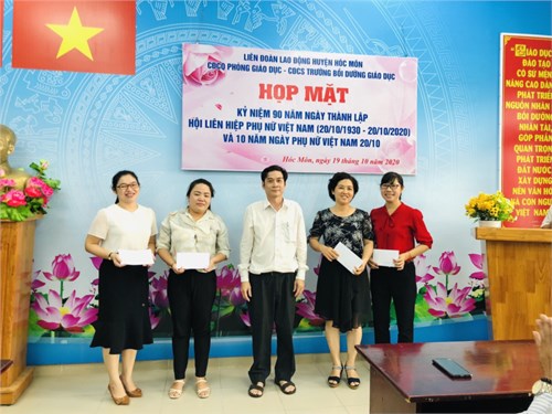 Phòng giáo dục và đào tạo họp mặt kỉ niệm ngày phụ nữ việt nam 