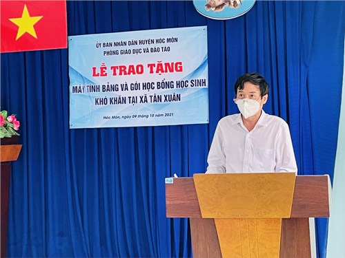 Phòng giáo dục và đào tạo - khởi động thực hiện chuỗi hỗ trợ trao trang thiết bị và gói học bổng cho học sinh khó khăn tại các xã - thị trấn.