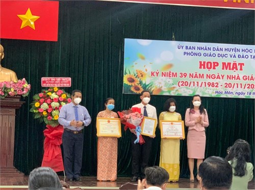 Không để học sinh nào phải bỏ học do đại dịch Covid-19 hoặc do hoàn cảnh gia đình khó khăn.