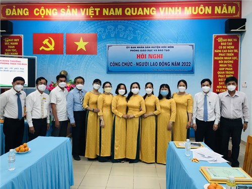 Hội nghị công chức-người lao động cơ quan phòng giáo dục và đào tạo