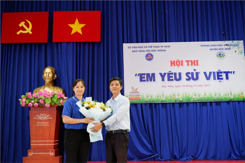 Sôi nổi Hội Thi “Em Yêu Sử Việt”.