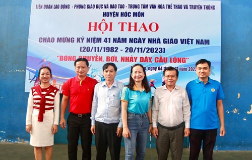Hóc Môn: Khai mạc Hội thao và Hội thi “Giáo viên tài năng duyên dáng”.
