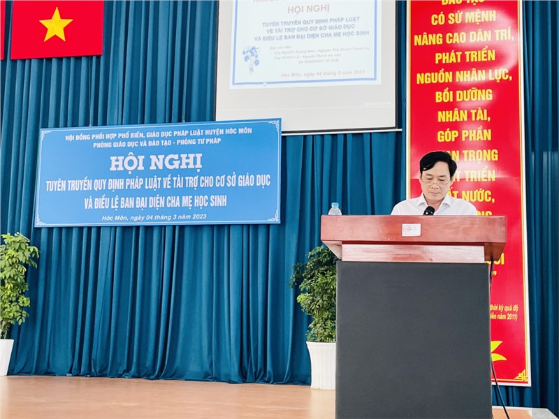 Hội nghị tuyên truyền quy định pháp luật về tài trợ cho cơ sở giáo dục và điều lệ ban đại diện cha mẹ học sinh.