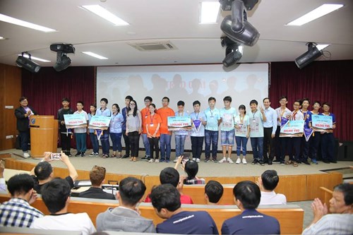 Vòng chung kết cuộc thi Chơi vui Robot - Học tốt Pascal lần VI năm học 2017 - 2018