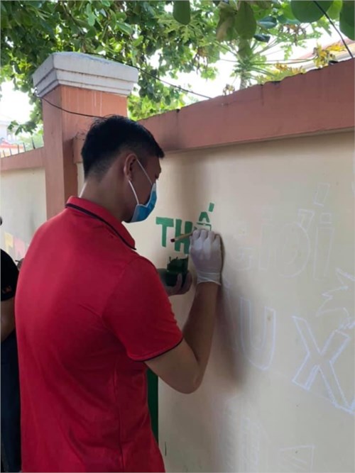 Phòng Giáo dục và Đào tạo huyện Hóc Môn với khí thế thi đua sôi nổi chào mừng Đại hội Đảng các cấp.
