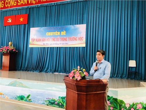 Phòng giáo dục và đào tạo tổ chức tập huấn chuyên đề văn hoá ứng xử trong trường học - năm học 2020-2021