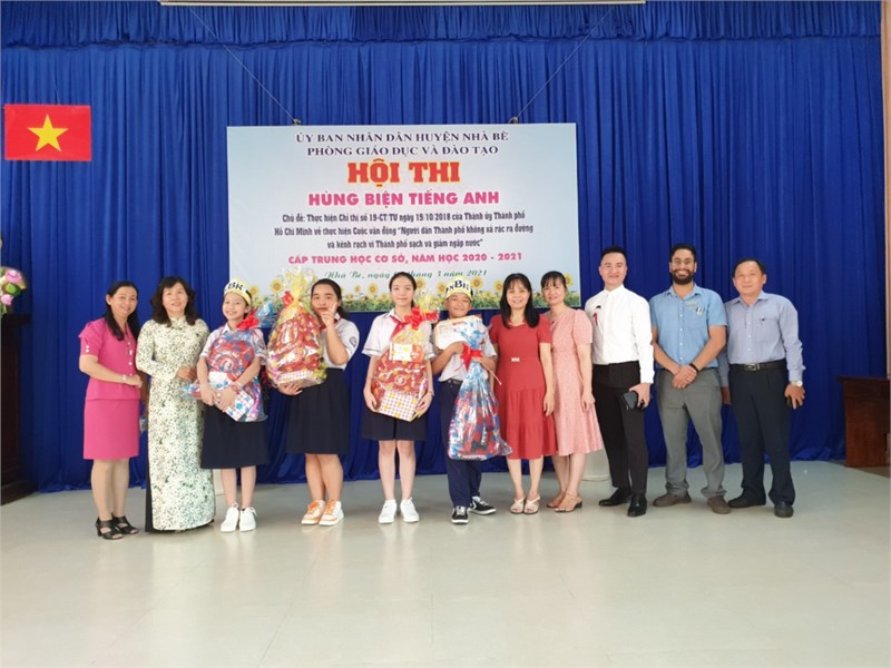 Hội thi hùng biện tiếng anh cấp THCS
