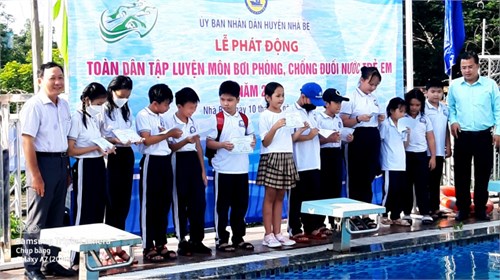 Lễ phát động toàn dân tập luyện môn bơi phòng, chống đuối nước trẻ em năm 2022