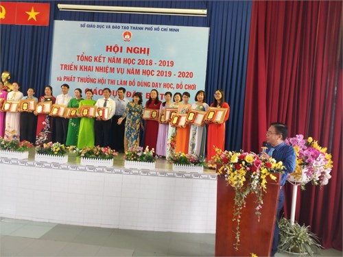 Hội nghị tổng kết năm học 2018-2019, triển khai nhiệm vụ năm học 2019-2020