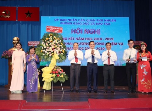 LỄ TỔNG KẾT NĂM HỌC 2018 – 2019
và TRIỂN KHAI NHIỆM VỤ TRỌNG TÂM NĂM HỌC 2019 – 2020
