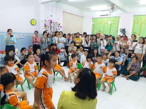 Chuyên đề “Tổ chức hoạt động giáo dục phát triển tình cảm – kỹ năng xã hội cho trẻ”