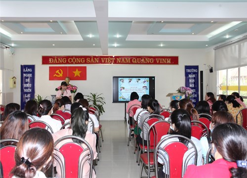 Chuyên đề “Xây dựng môi trường thiên nhiên trong tổ chức hoạt động và tăng cường vận động cho trẻ