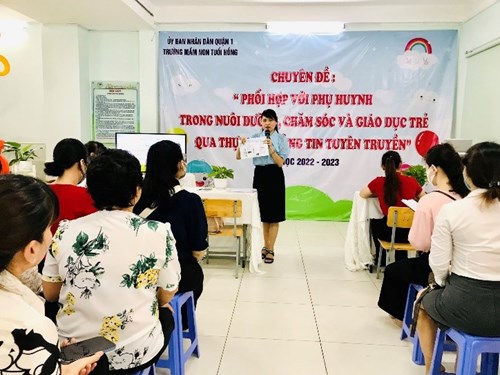 Phòng Giáo dục và Đào tạo Quận 1 tổ chức chuyên đề “Phối hợp với phụ huynh trong nuôi dưỡng, chăm sóc và giáo dục trẻ qua thực hiện bảng tin tuyên truyền”