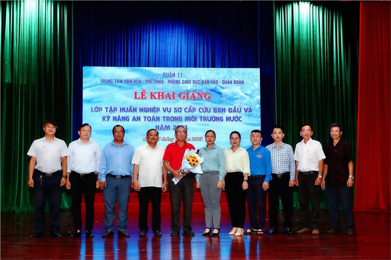 LỚP TẬP HUẤN -  “Nghiệp vụ sơ cấp cứu ban đầu và kỹ năng an toàn trong môi trường nước” Quận 11 năm 2023