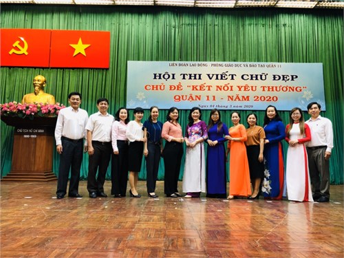 Hội thi viết chữ đẹp với chủ đề “Kết nối yêu thương” trong công nhân, viên chức, lao động Quận 11 năm 2020.
