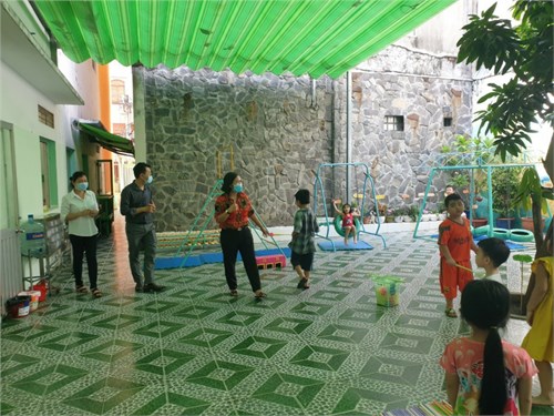 Tiếp Đoàn kiểm tra của Sở Y tế và Sở Giáo dục và Đào tạo về kiểm tra tình hình học sinh đi học trở lại tại các đơn vị trường học trên địa bàn Quận 11