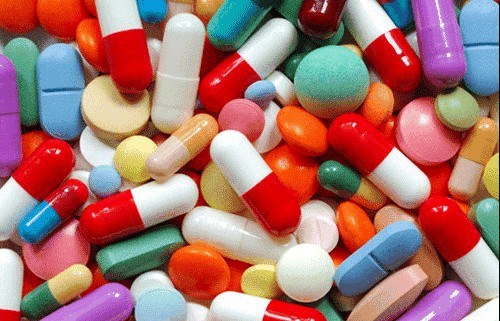 Ban hành tạm thời danh mục trang thiết bị, thuốc thiết yếu dùng trong phòng y tế của các cơ sở giáo dục.