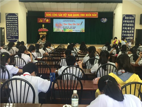 Hội thi:   văn hay chữ tốt  cấp quận, bậc trung học cơ sở lần thứ 20 năm học 2019- 2020.