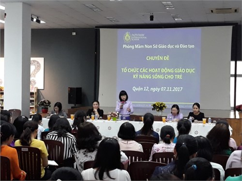 Một số hình ảnh Chuyên đề tổ chức các hoạt động giáo dục kỹ năng sống cho trẻ