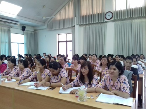 Quận 2 tổ chức lớp Chính trị hè cho đội ngũ cán bộ quản lý, giáo viên Ngành Giáo dục và Đào tạo quận Năm 2017.