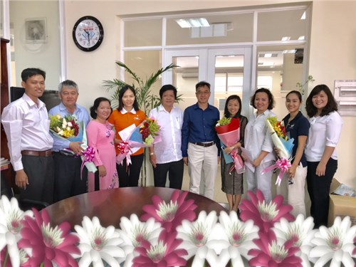 Ủy ban nhân dân quận, Phòng Giáo dục và Đào tạo quận 2 tổ chức Lễ trao Quyết định cho phép thành lập trường Mầm non, bổ nhiệm Hiệu trưởng, Hiệu phó các trường ngoài công lập quận 2. 