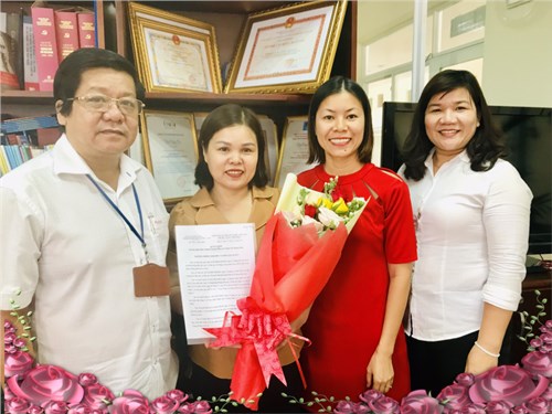 Phòng Giáo dục và Đào tạo quận 2 tổ chức Lễ trao Quyết định về cho phép Trường hoạt động giáo dục và Công nhận Hiệu trưởng trường ngoài công lập quận 2.