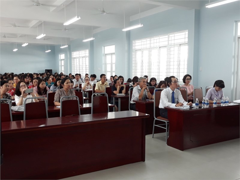 Tập huấn phương pháp giảng dạy lồng ghép giáo dục quốc phòng và an ninh trong trường tiểu học và trung học cơ sở năm học 2018 – 2019