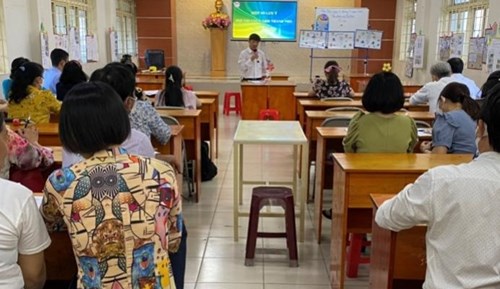Chuyên đề “Dạy học Tự nhiên và Xã hội theo định hướng phát triển phẩm chất và năng lực theo Chương trình giáo dục phổ thông 2018” năm học 2021 - 2022