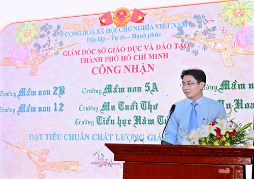 18/11/2017: Lễ đón nhận Quyết định công nhận trường đạt chuẩn KĐCLGD năm học 2016 - 2017.