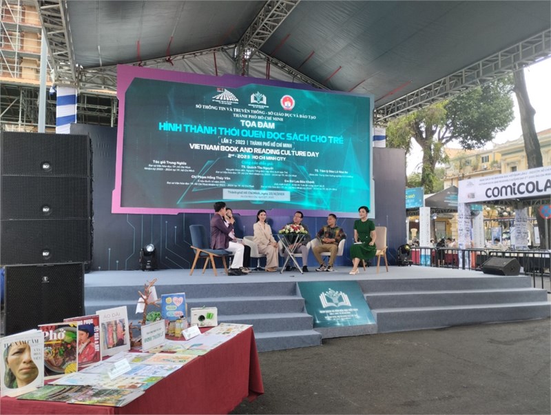 THCS: Tọa đàm và lễ nhận giải cuộc thi Văn hay chữ tốt và lớn lên cùng sách cấp Thành Phố năm 2023