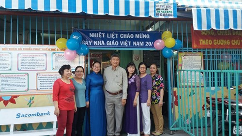 Lãnh đạo Quận 8 thăm các trường nhân ngày 20/11