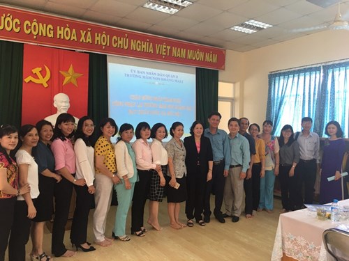 Đón Đoàn thẩm định công nhận lại trường Mầm non Hoàng Mai I đạt chuẩn Quốc gia mức độ 1