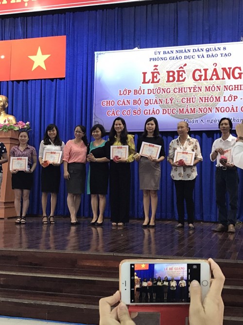 Lễ bế giảng Lớp bồi dưỡng chuyên môn nghiệp vụ cho đội ngũ ngoài công lập