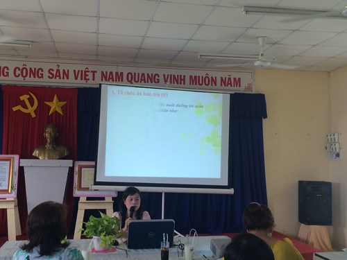 Chuyên đề  Tổ chức ăn bán trú và thực hiện khẩu phần dinh dưỡng cho trẻ MN 