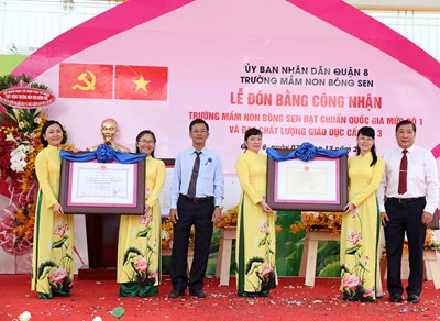 Trường Mầm non Bông Sen tổ chức Lễ đón Bằng công nhận trường mầm non đạt chuẩn Quốc gia mức độ 1 và đạt chất lượng giáo dục cấp đổ 3.