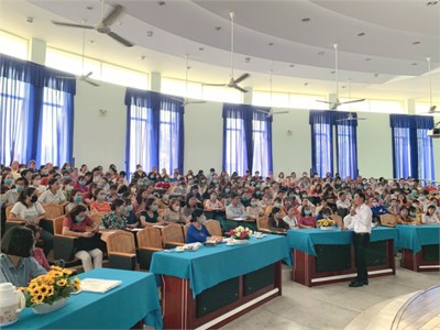 Phòng Giáo dục và Đào tạo Quận 9 phối hợp với Trung tâm Y tế Quận tổ chức buổi tập huấn công tác phòng, chống bệnh viêm đường hô hấp cấp do chủng mới vi rút Corona gây ra.