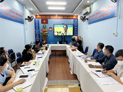 Đổi mới hình thức sinh hoạt các mẫu chuyện về Bác trong sinh hoạt chi bộ
