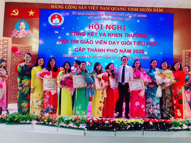 Hình ảnh Hội nghị Tổng kết trao giải Hội thi Giáo viên dạy giỏi Tiểu học cấp Thành phố - Năm 2021