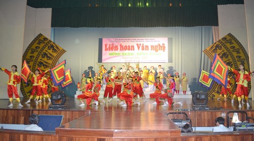 Liên hoan văn nghệ  Mừng Xuân - Mừng Đảng  năm học 2016 - 2017
