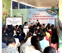Chuyên đề: “Kỹ thuật xây dựng thực đơn đảm bảo dinh dưỡng hợp lý cho trẻ trong trường mầm non”  tại trường mầm non 2, quận Tân Bình.